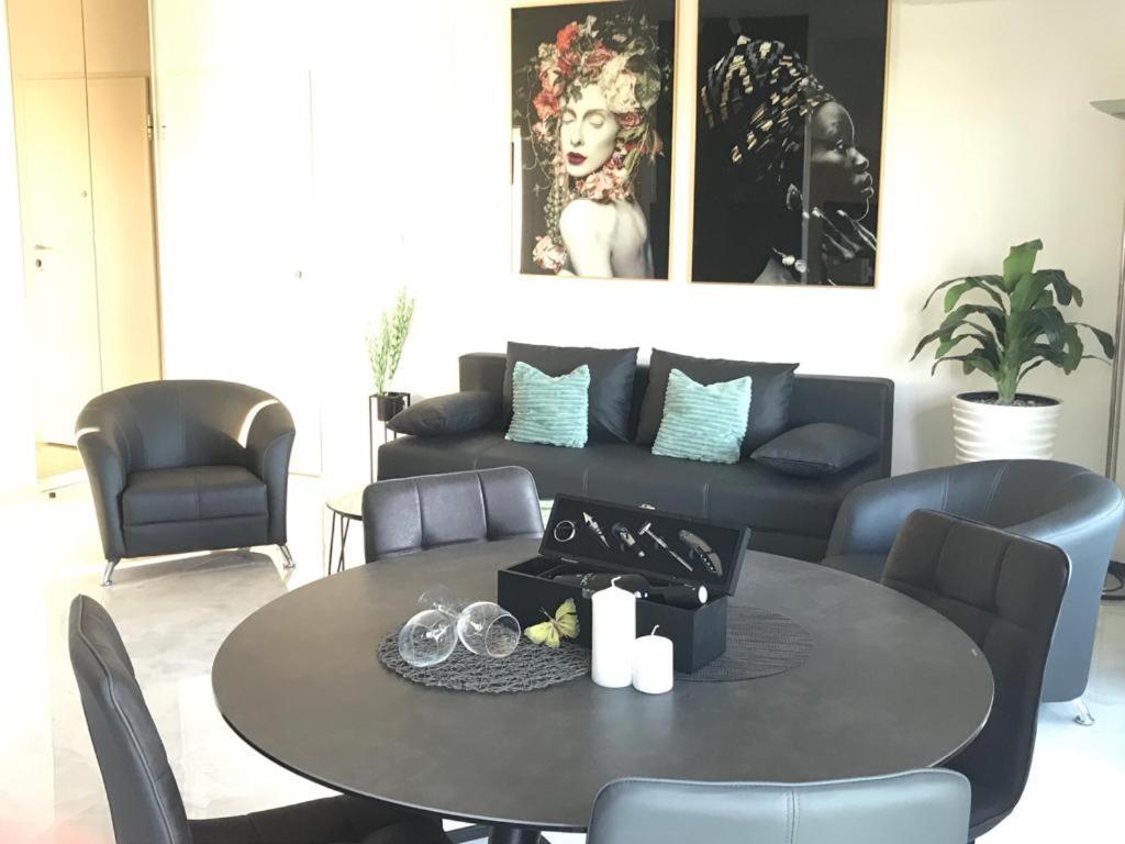 Hedonist-Luxury 2 Bedroom Apartment With Private Hot Tub, Garden And Free Parking Trogir Dış mekan fotoğraf