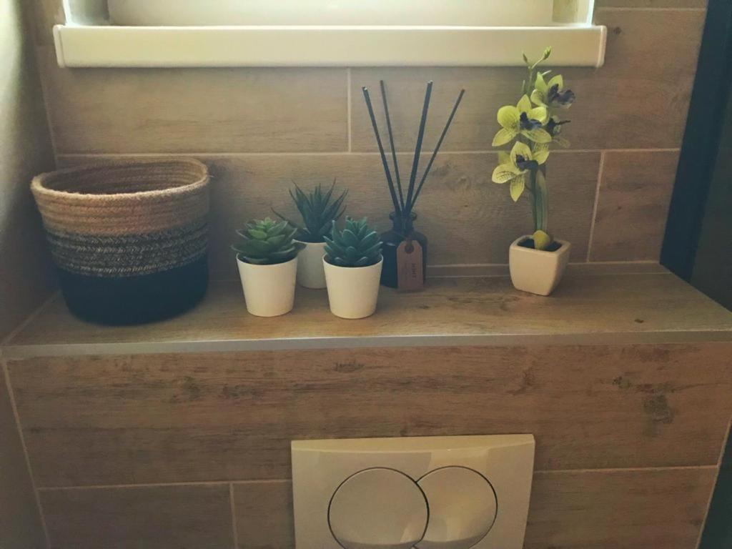 Hedonist-Luxury 2 Bedroom Apartment With Private Hot Tub, Garden And Free Parking Trogir Dış mekan fotoğraf