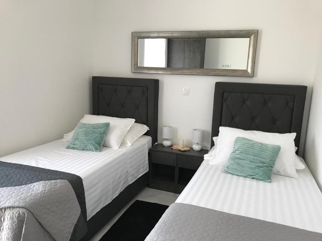 Hedonist-Luxury 2 Bedroom Apartment With Private Hot Tub, Garden And Free Parking Trogir Dış mekan fotoğraf
